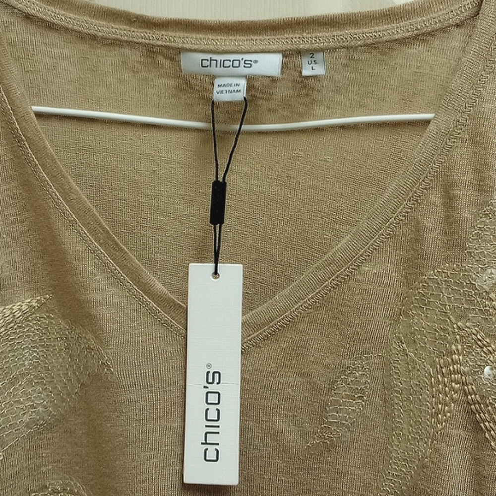 🆕 CHICO'S TAN BEIGE LINEN SHORT SLEEVE WOMEN'S SHIRT WITH FLORAL SEQUIN DESIGNS - Picture 5 of 9